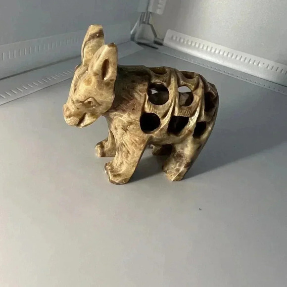 Miniature Donkey With Baby Inside Hand carved In India Soapstone - Picture 3 of 8